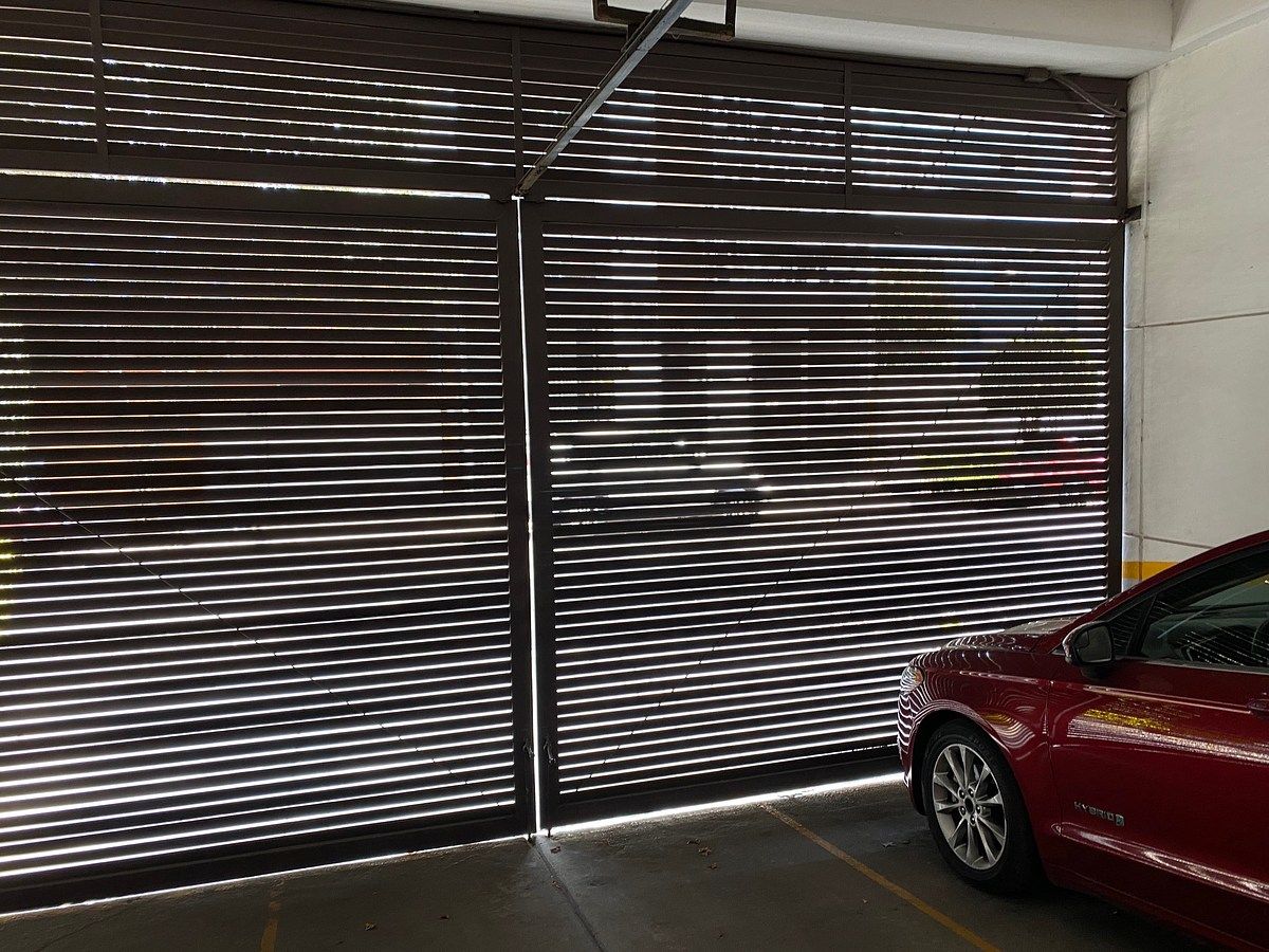 26 of 31: Estacionamiento