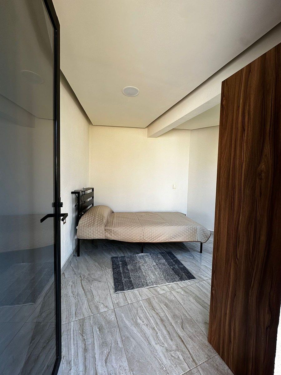 6 de 24: Habitación 5 con cama Individual