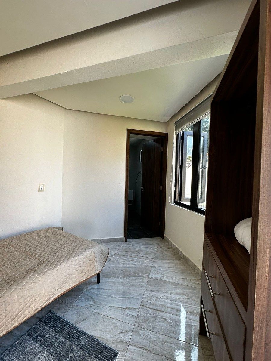 5 de 24: Habitacion 5