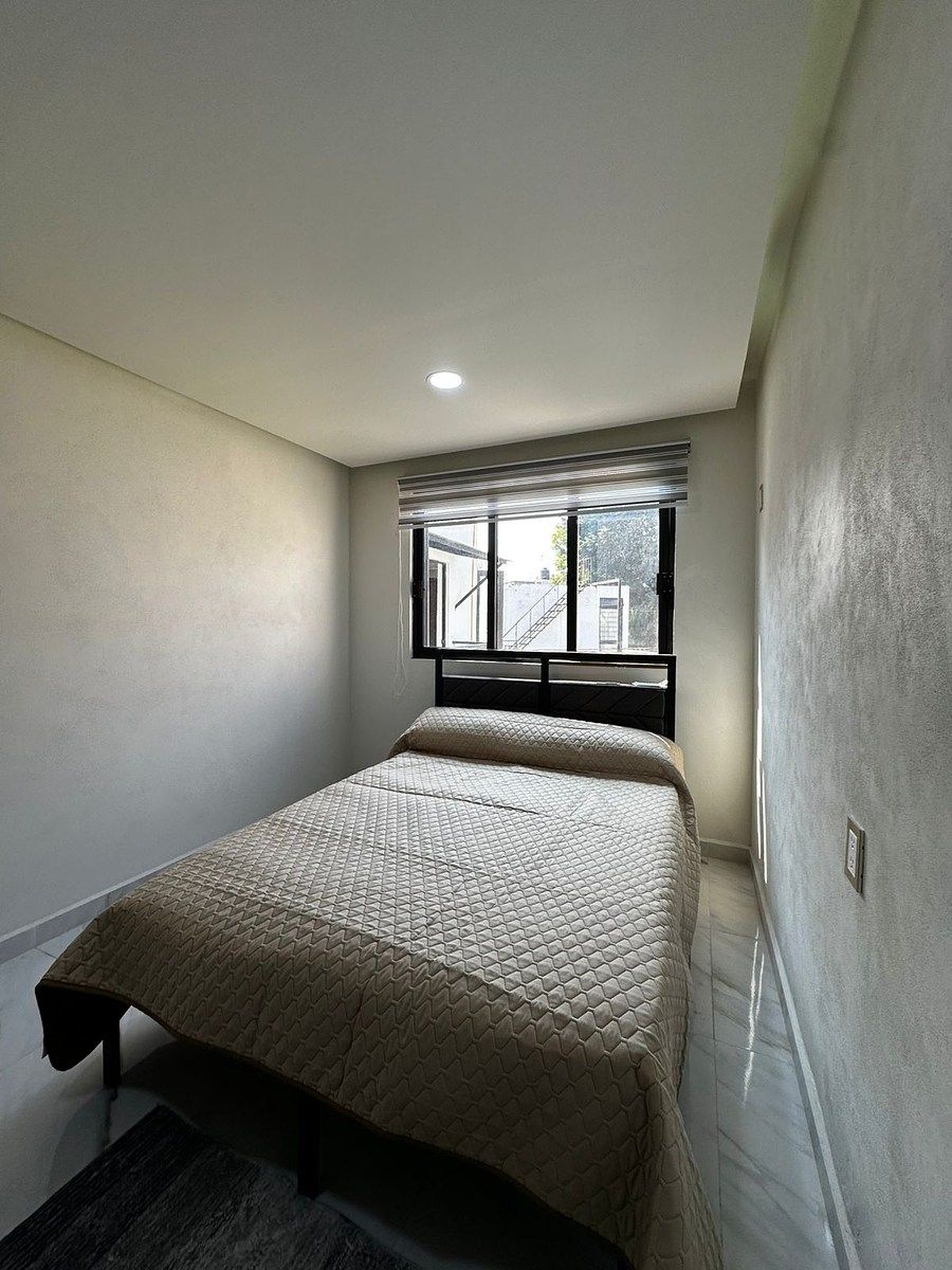 12 de 24: Habitación 3 cama matrimonial