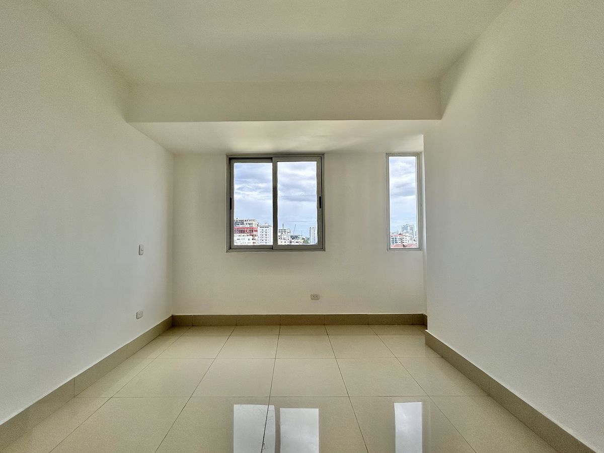 3 de 12: Primera habitación
