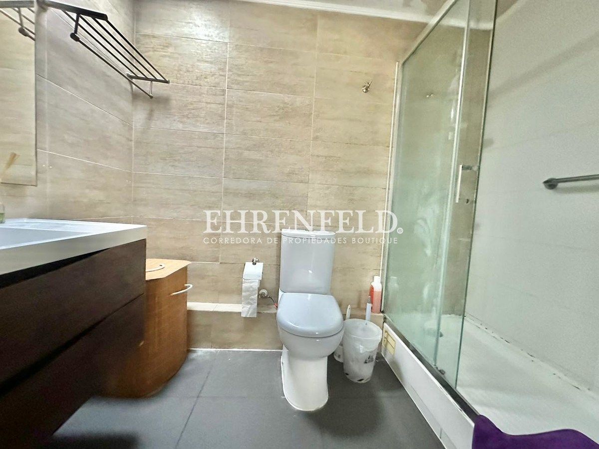 31 de 37: Baño suite.