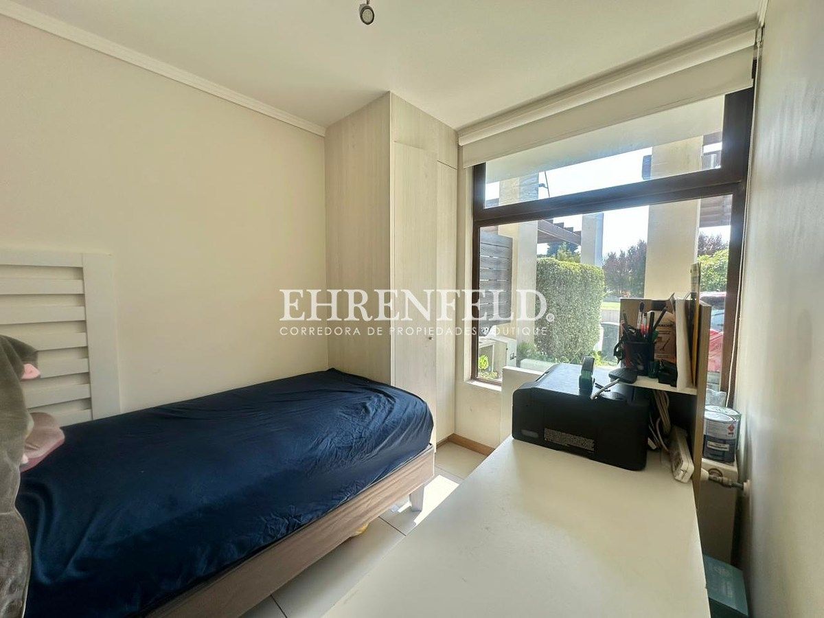 12 de 37: Dormitorio 1 ( primer piso)