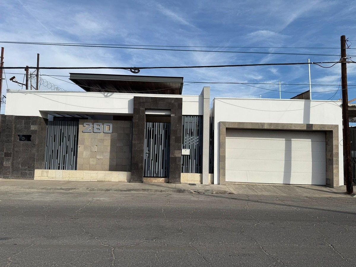 Se vende casa en Col. Carbajal(Mexicali, B.C)