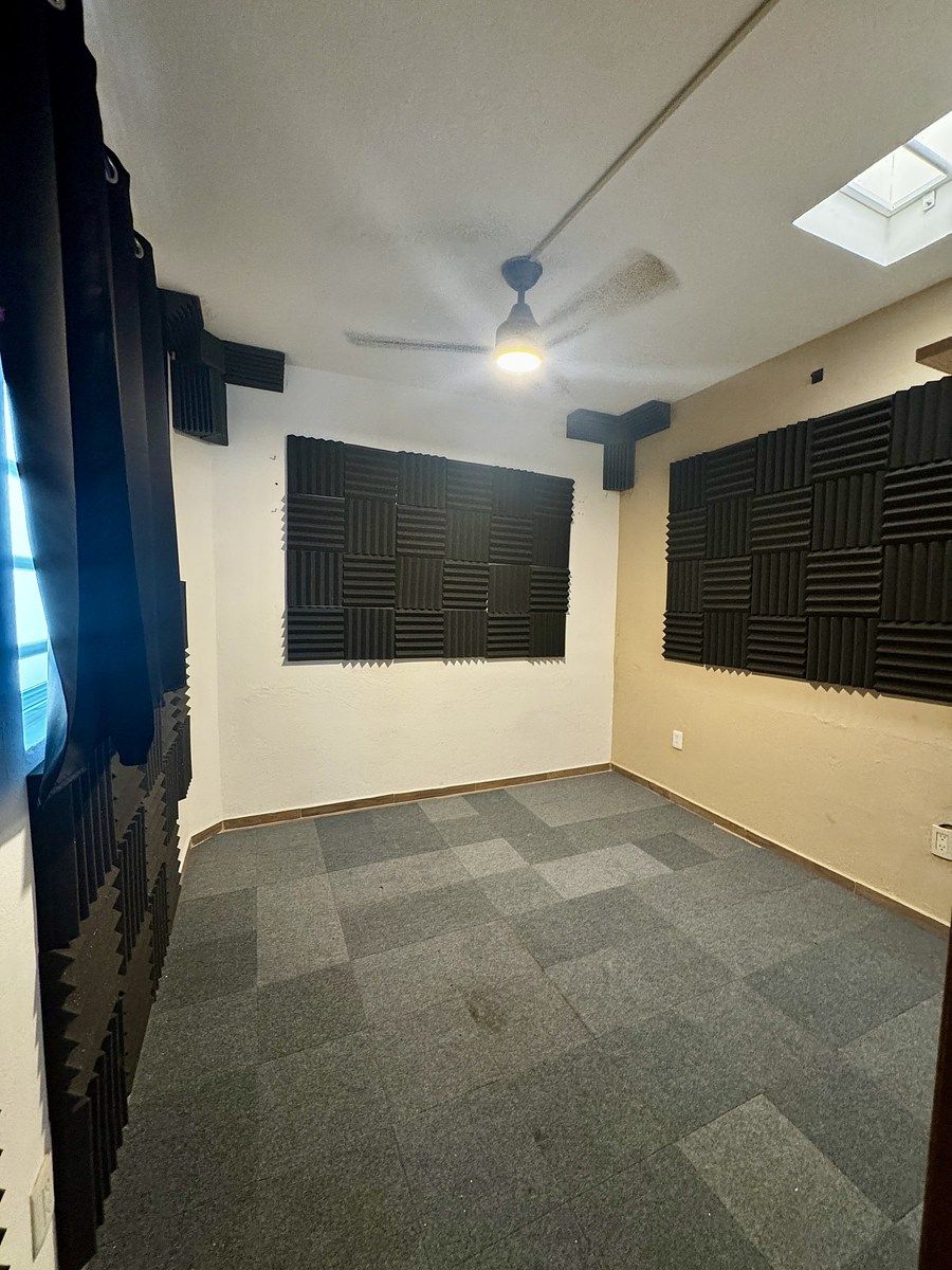 21 de 32: Estudio o recámara en PA