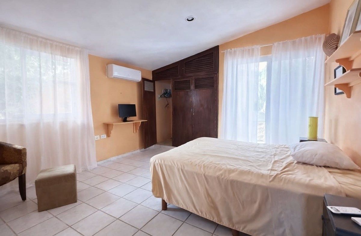 17 de 24: Segunda habitación