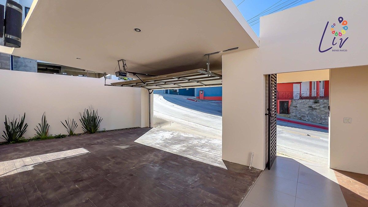 37 de 43: Cochera eléctrica para 2 autos