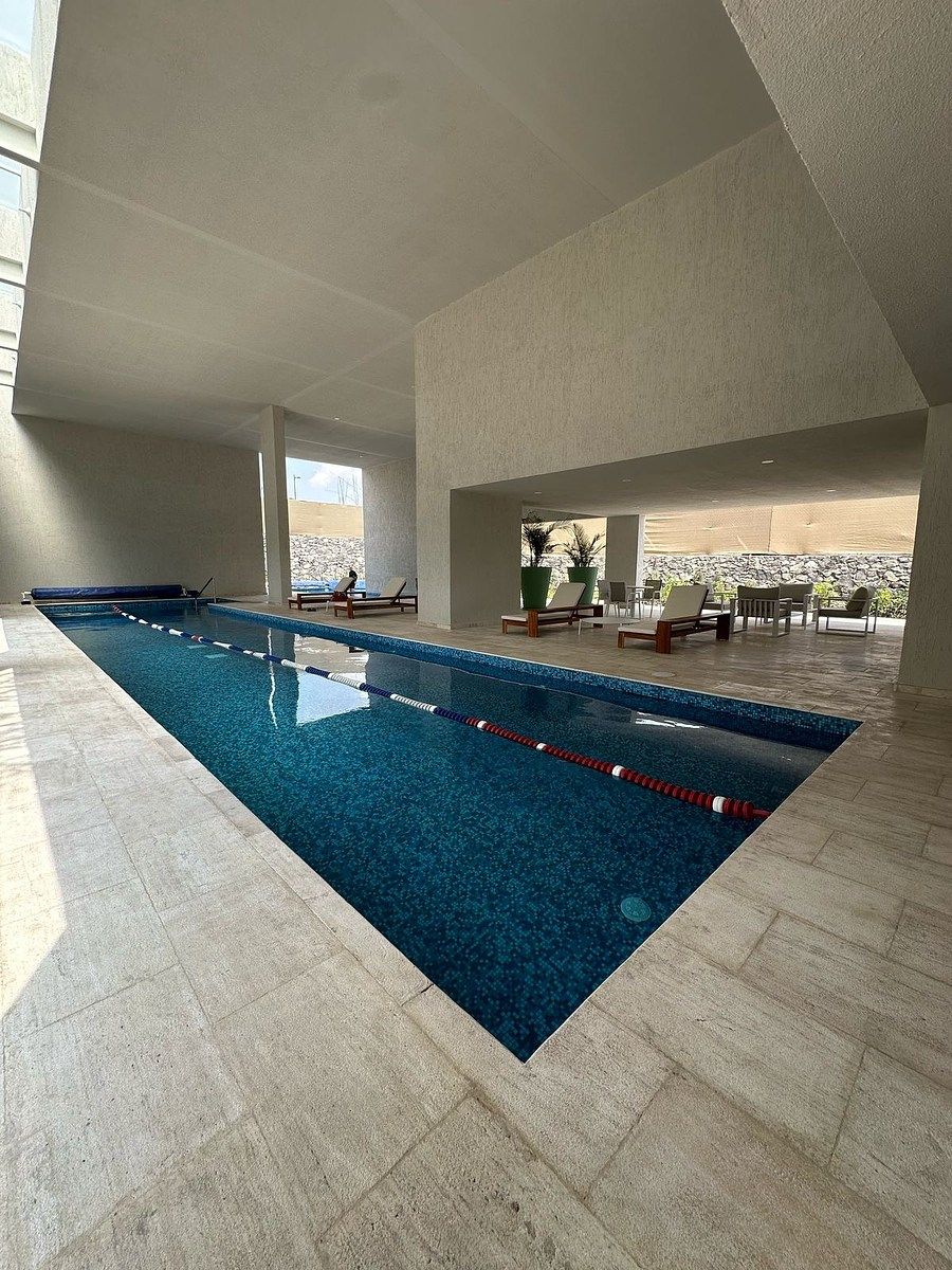 18 de 21: Carril de nado