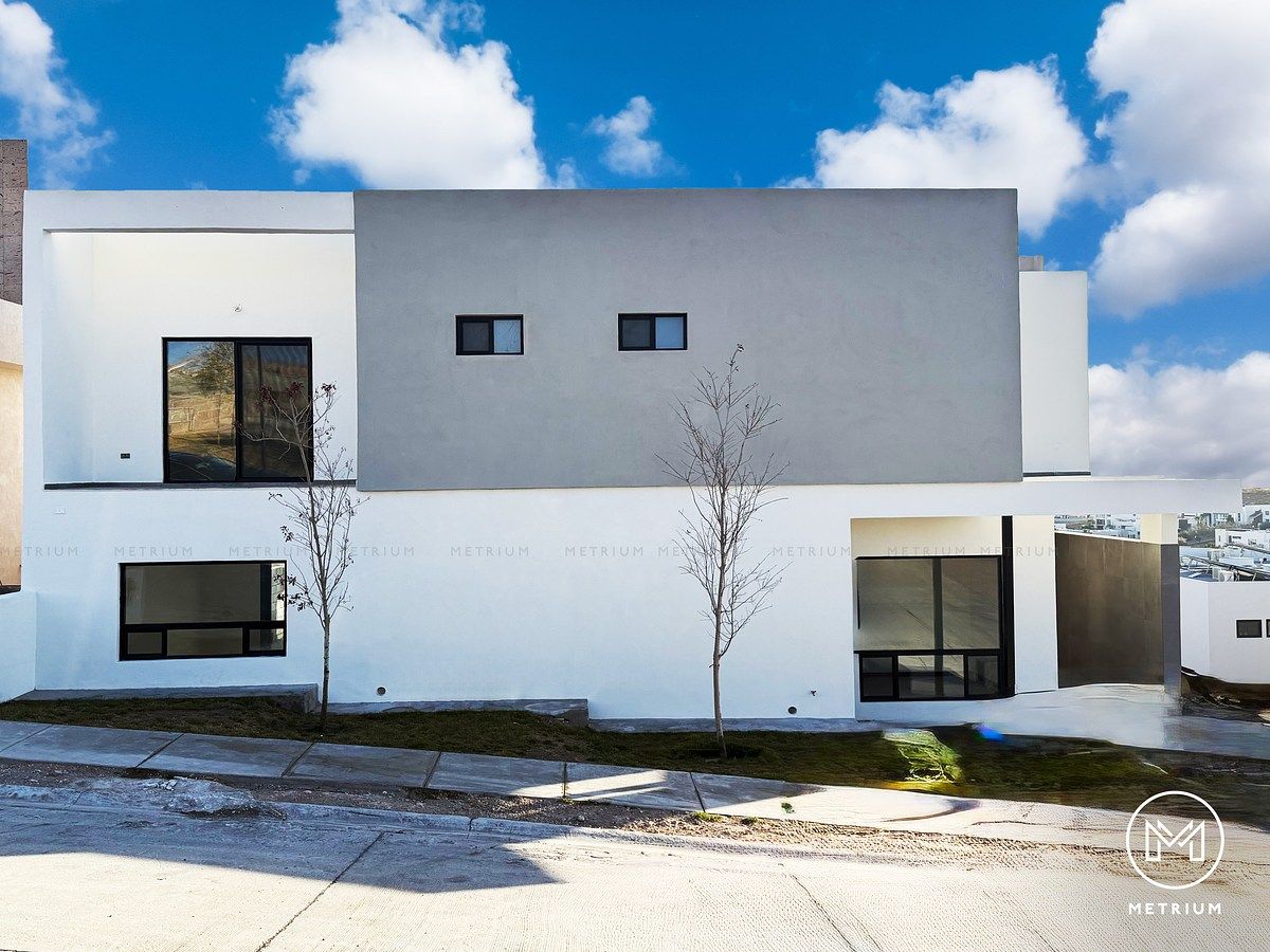 2 de 29: Fachada lateral