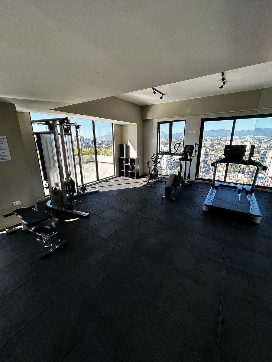 Apartamento en Zona 10, Guatemala, foto 13 de 24