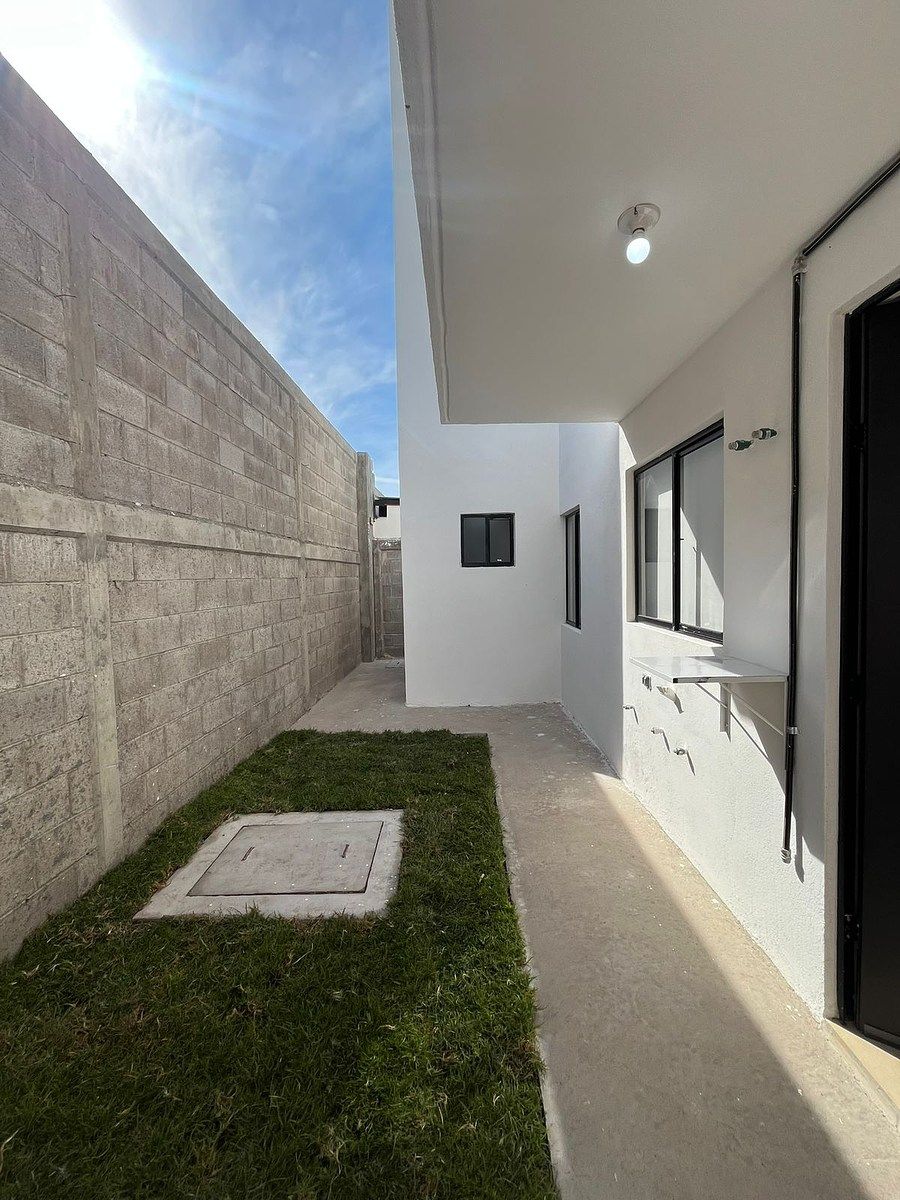 10 of 12: PATIO (PLANTA BAJA)