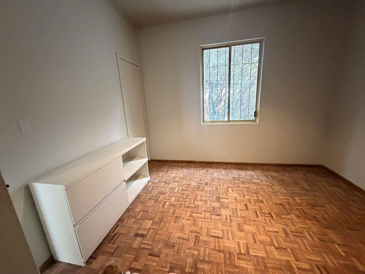 24 de 37: Recámara principal con baño