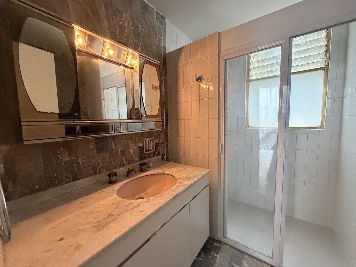 30 de 37: Baño completo 2