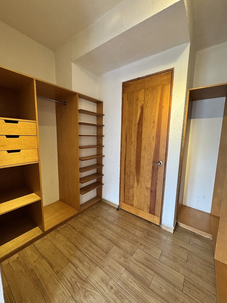 18 de 34: VESTIDOR REC PRINCIPAL