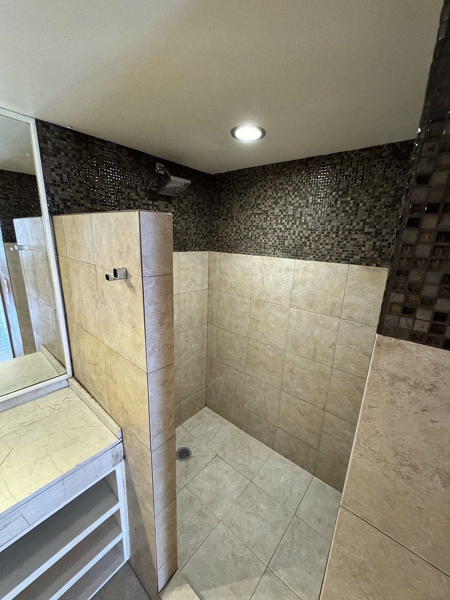 21 de 34: REGADERA REC PRINCIPAL