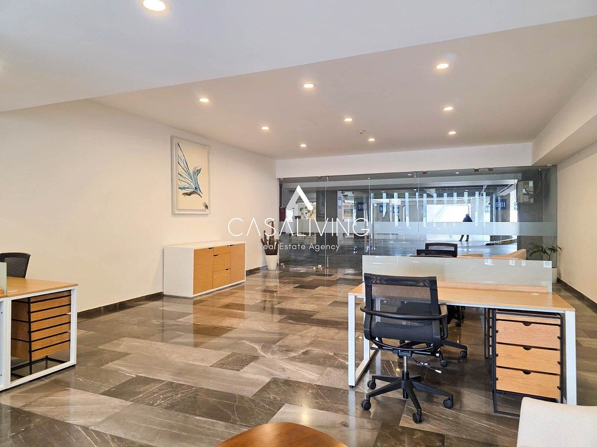 16 de 26: Salón de trabajo