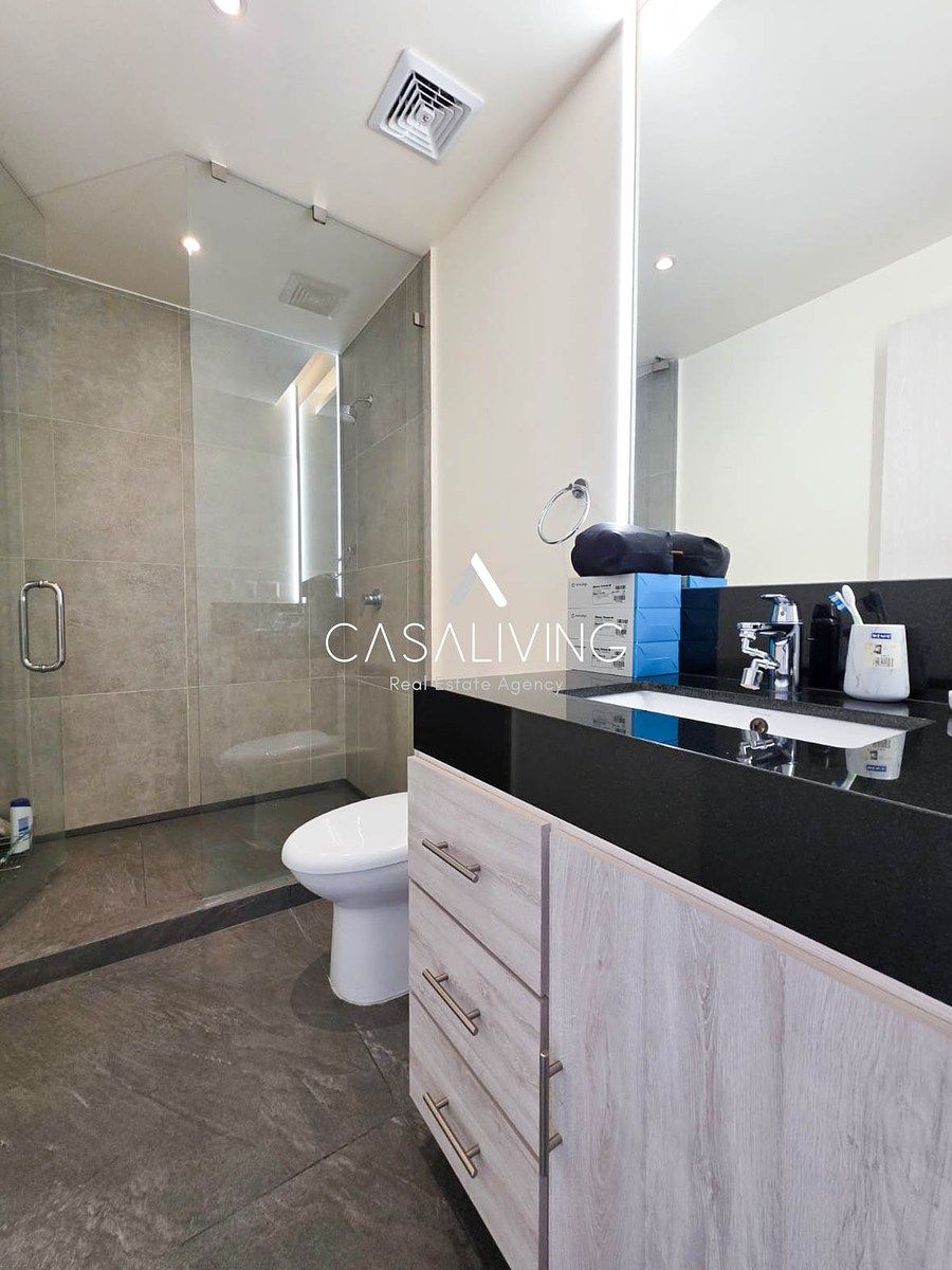 13 de 26: Tercer baño completo