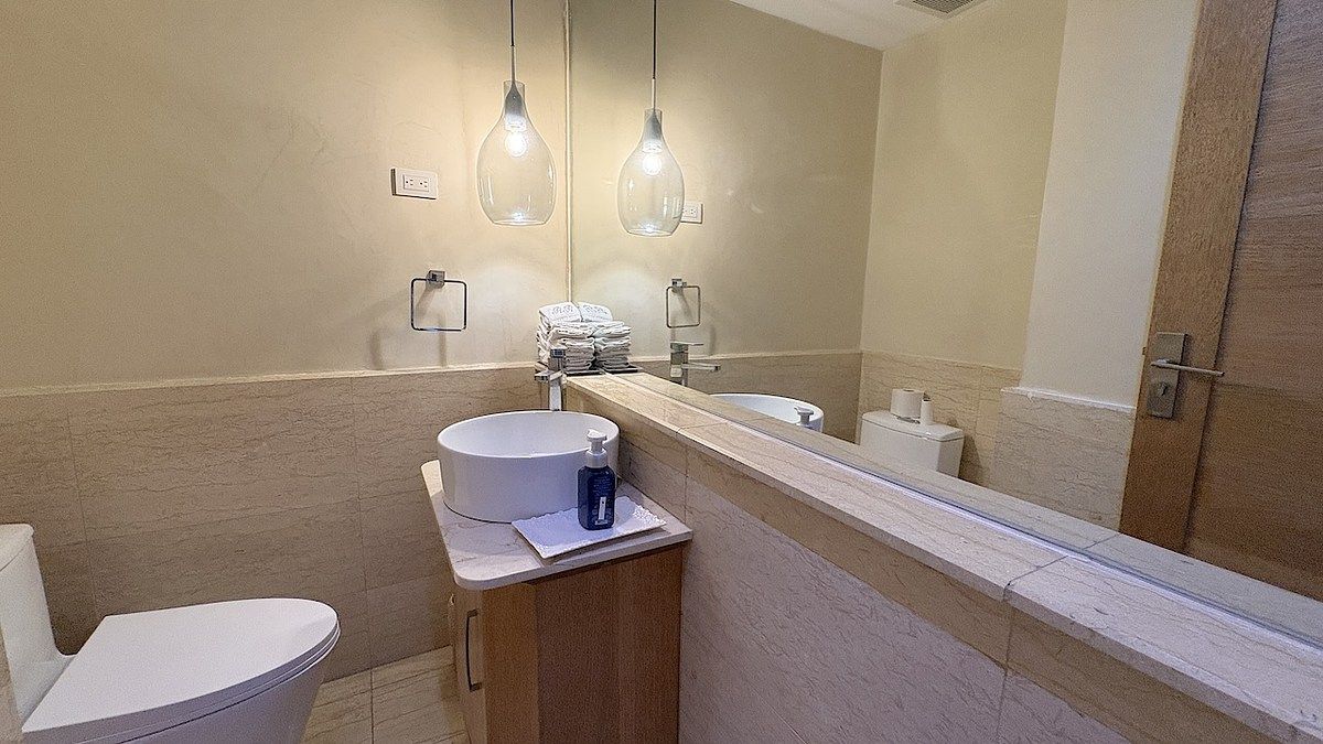 7 de 23: Baño para la visita