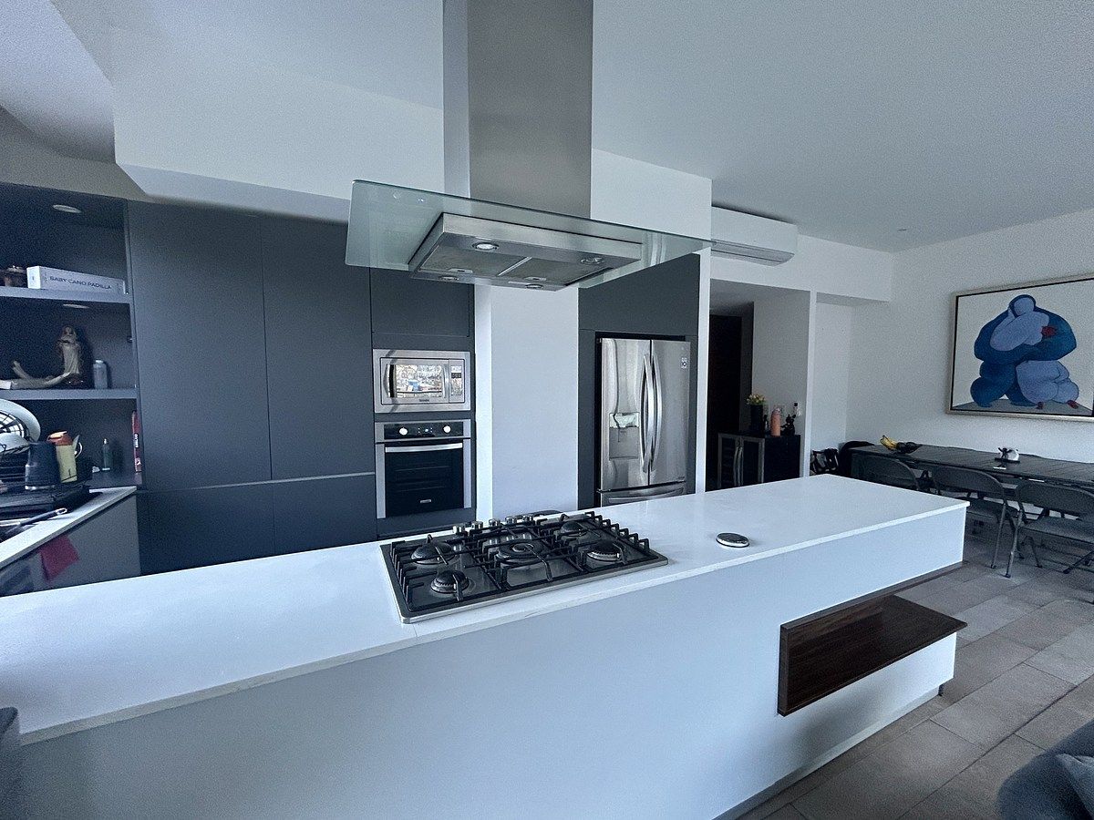 3 de 14: Cocina Equipada