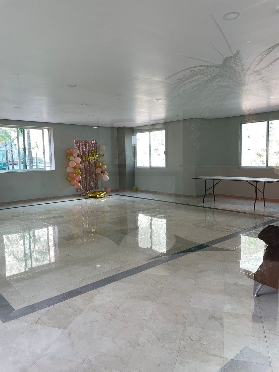 31 of 32: Salón de eventos