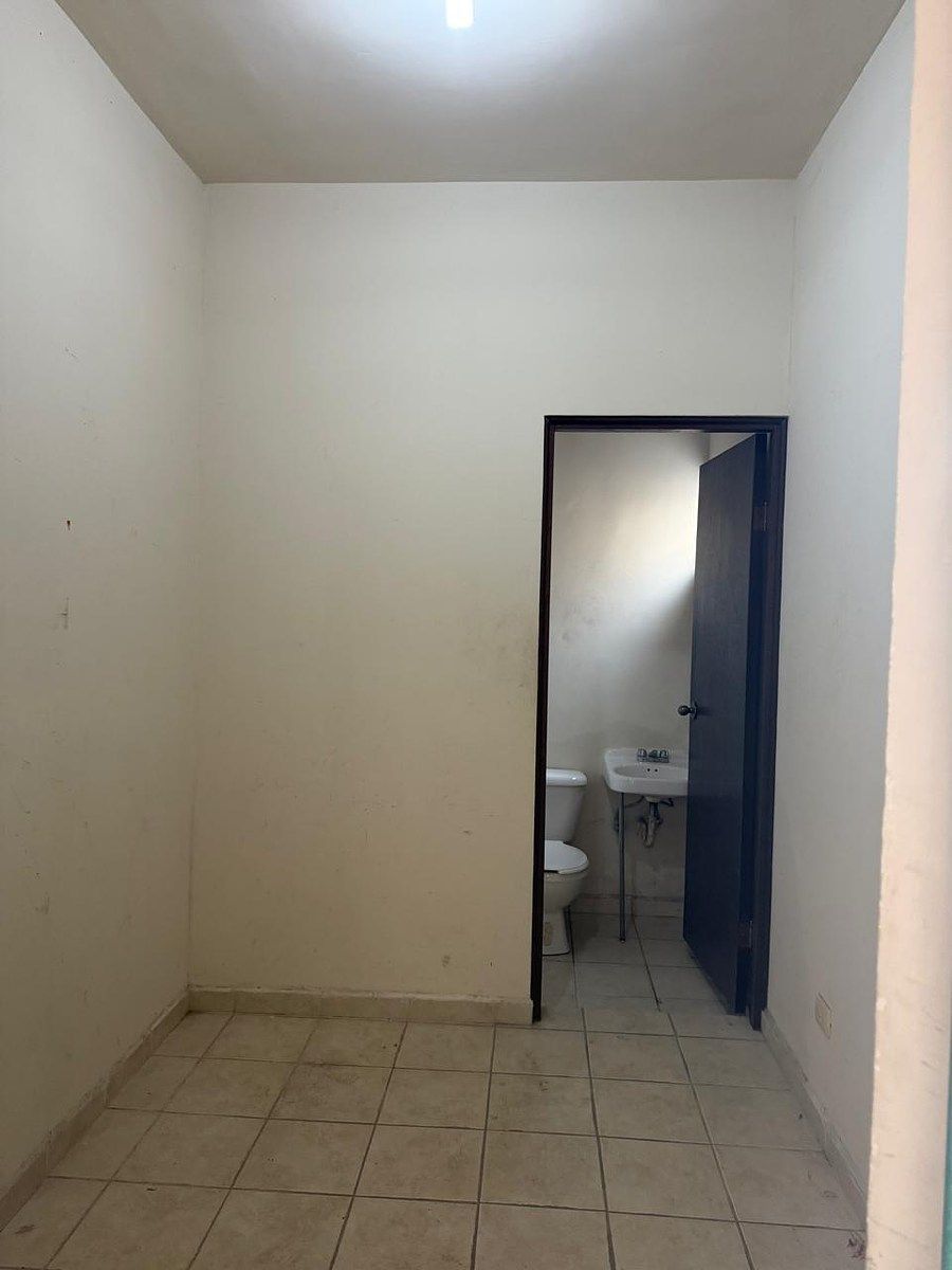 19 de 19: Cuarto de servicio