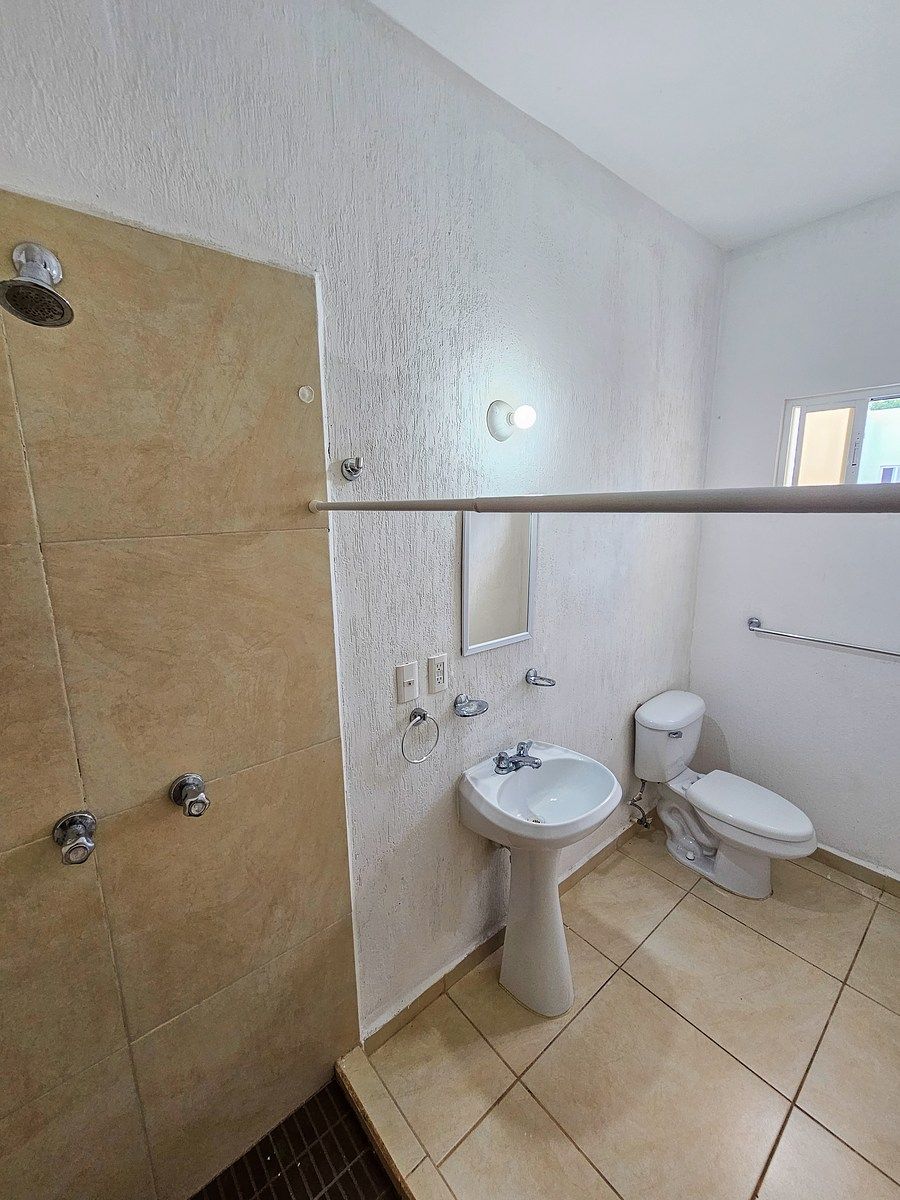 19 de 22: Baño de recámara 3