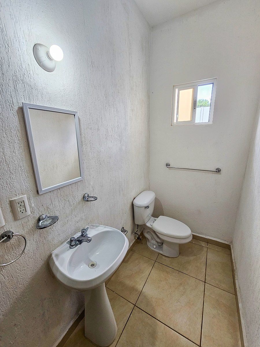 20 de 22: Baño de recámara 3