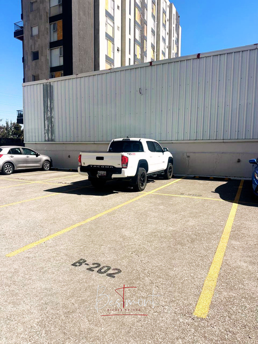 15 de 20: Estacionamiento