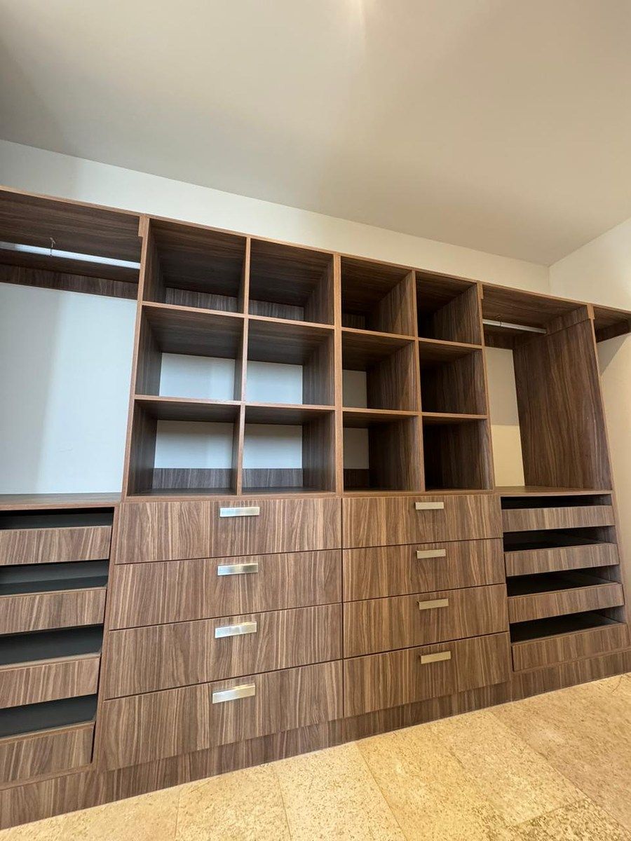 21 de 26: Walking recamara principal