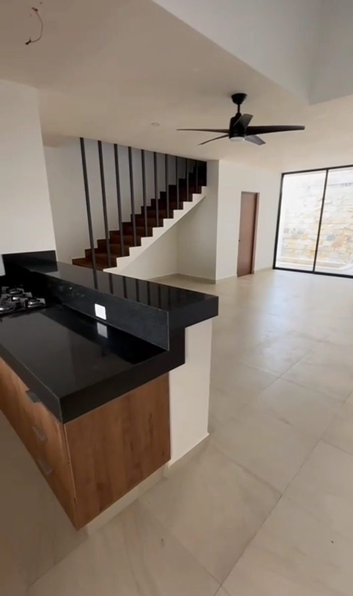 3 de 12: Sala, Comedor y Cocina