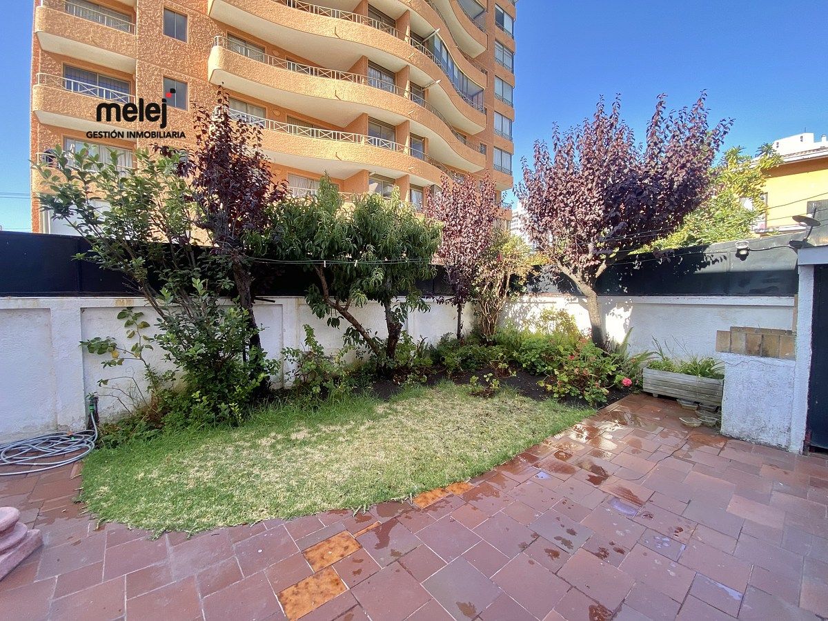 14 de 34: Patio trasero