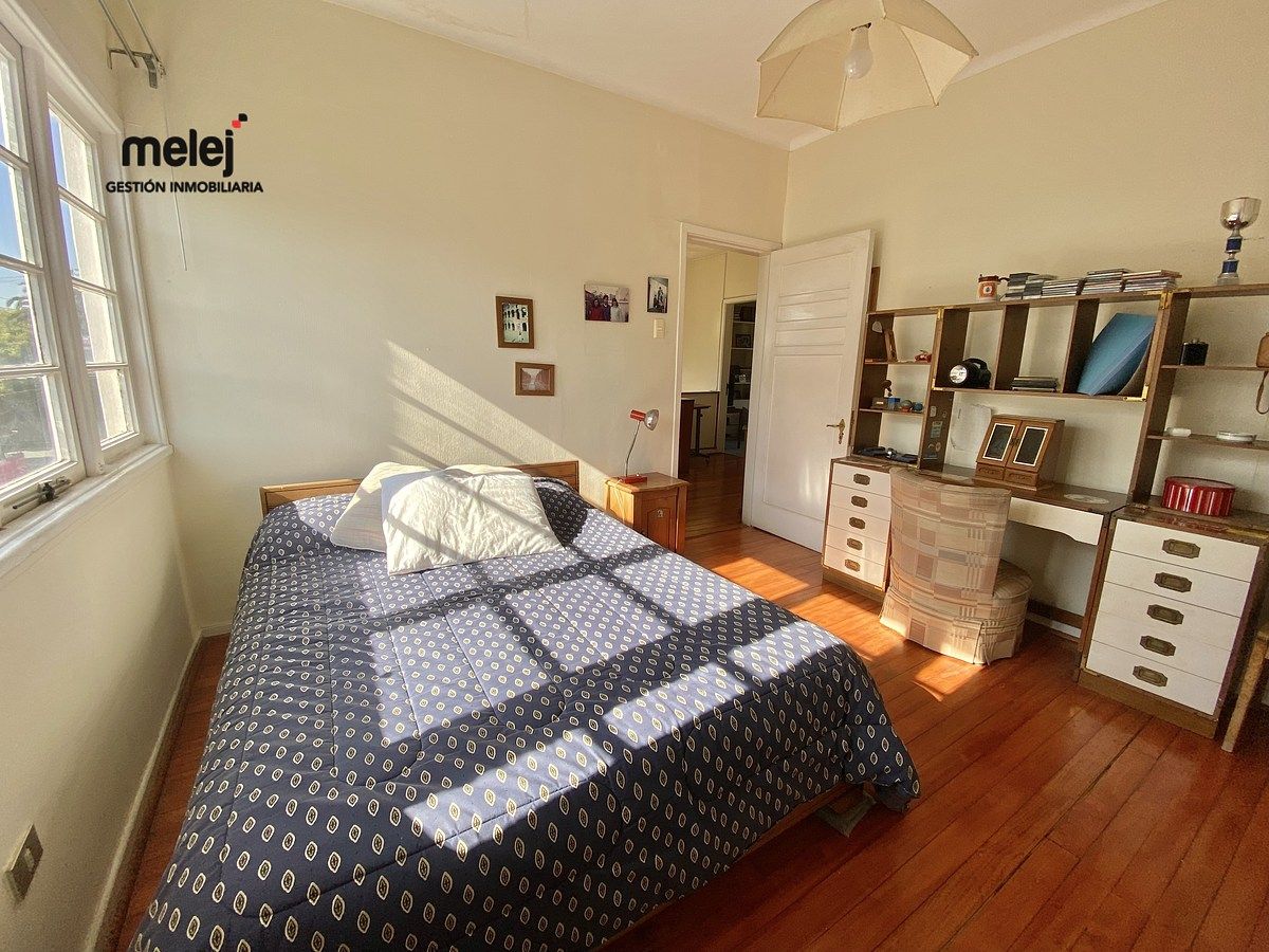 19 de 34: Dormitorio 1