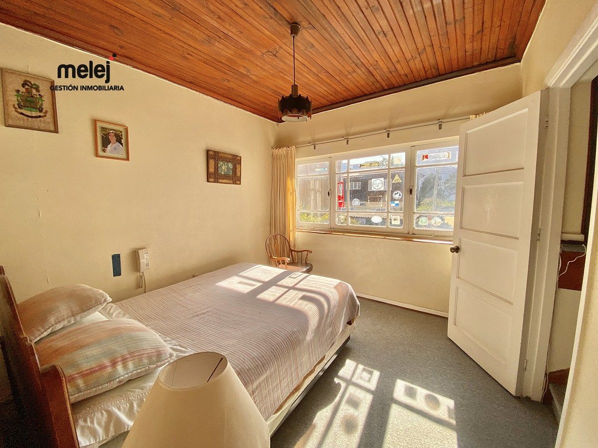 30 de 34: Dormitorio 4