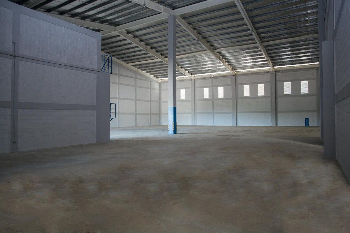 Nave en La Autopista Duarte, Santo Domingo Oeste, foto 3 de 17