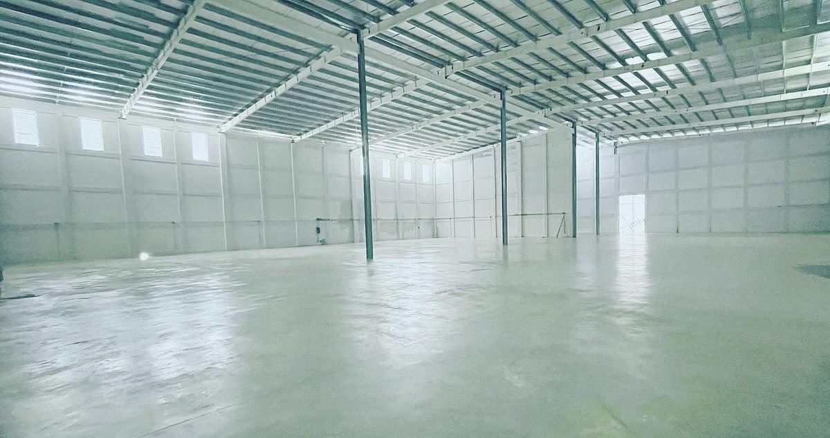 Nave en La Autopista Duarte, Santo Domingo Oeste, foto 15 de 17