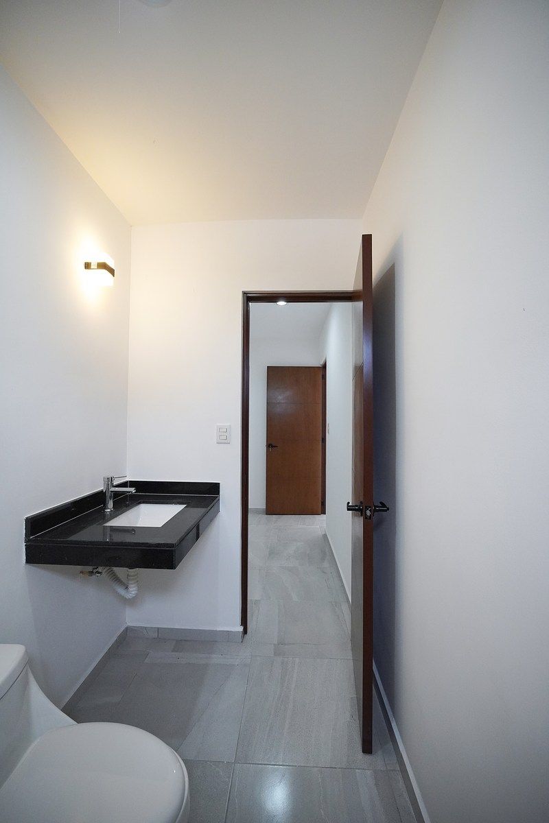 19 de 29: BAÑOS SECUNDARIOS