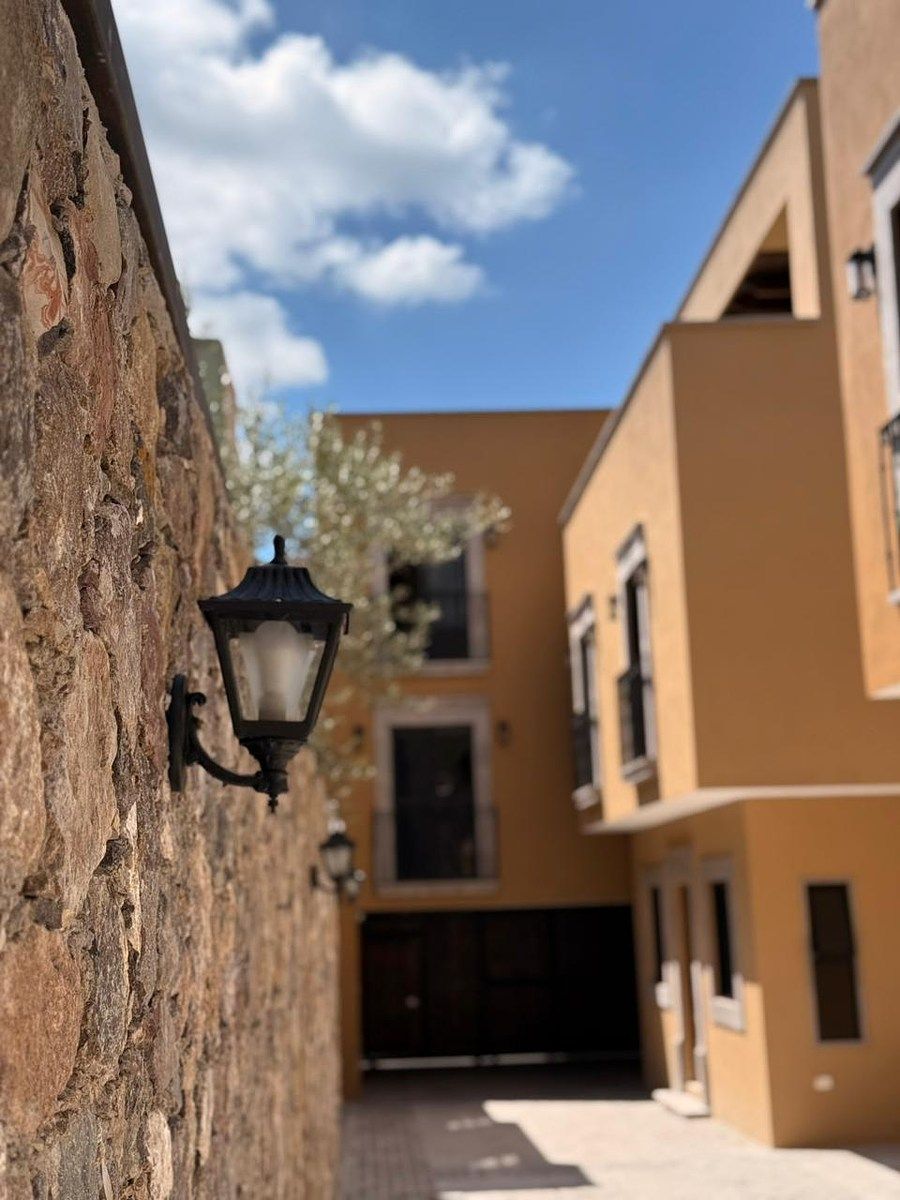 15 de 16: Un espacio de estacionamiento privado