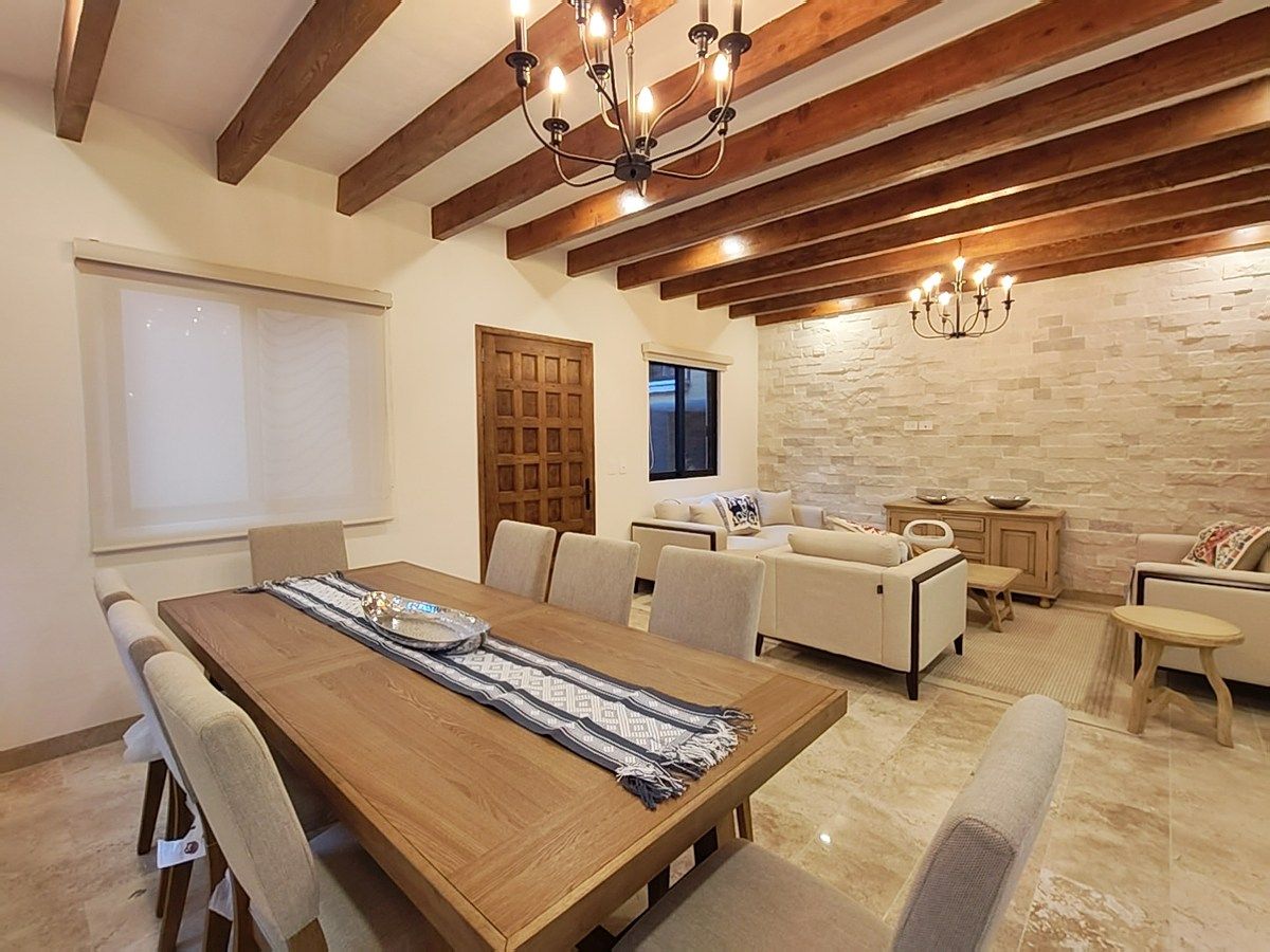 2 de 16: Área de sala y comedor