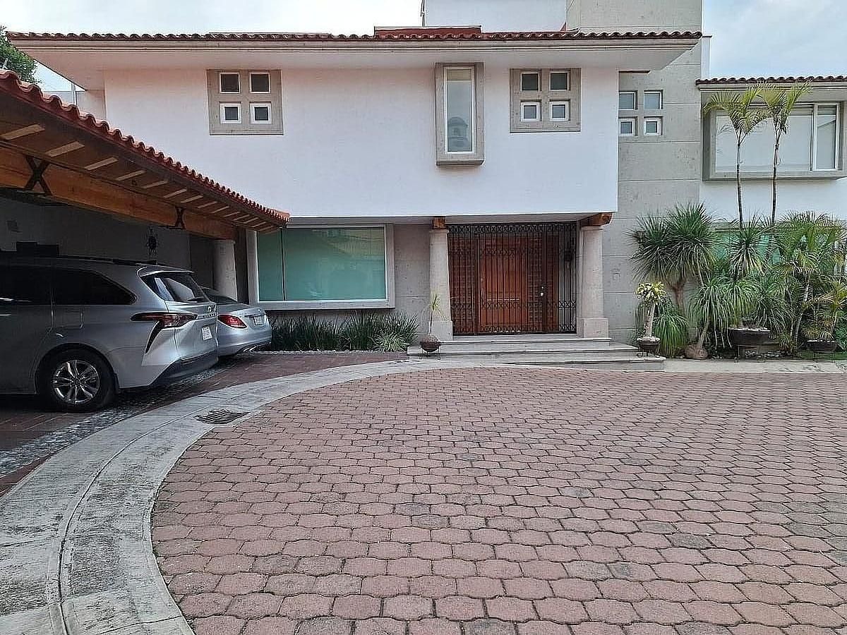 1 of 18: Lujo y seguridad