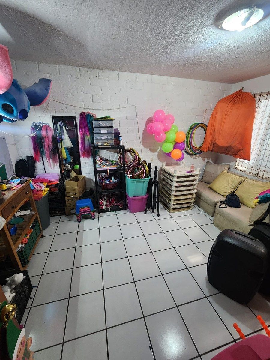 8 de 12: HABITACFION 1