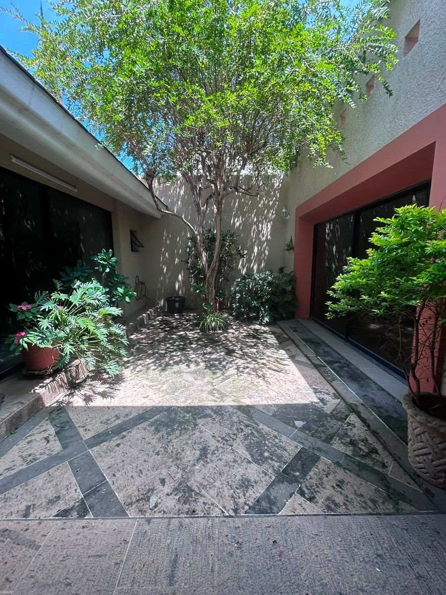 Casa em Residencial Juan Manuel, Guadalajara, foto 2 de 17