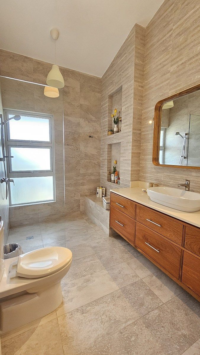 14 of 17: Bathroom II