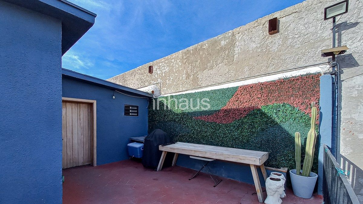 5 de 27: ENTRADA/BALCON