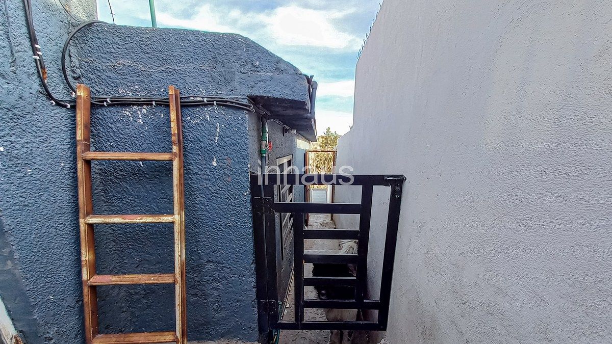 21 de 27: PASILLO SERVICIO