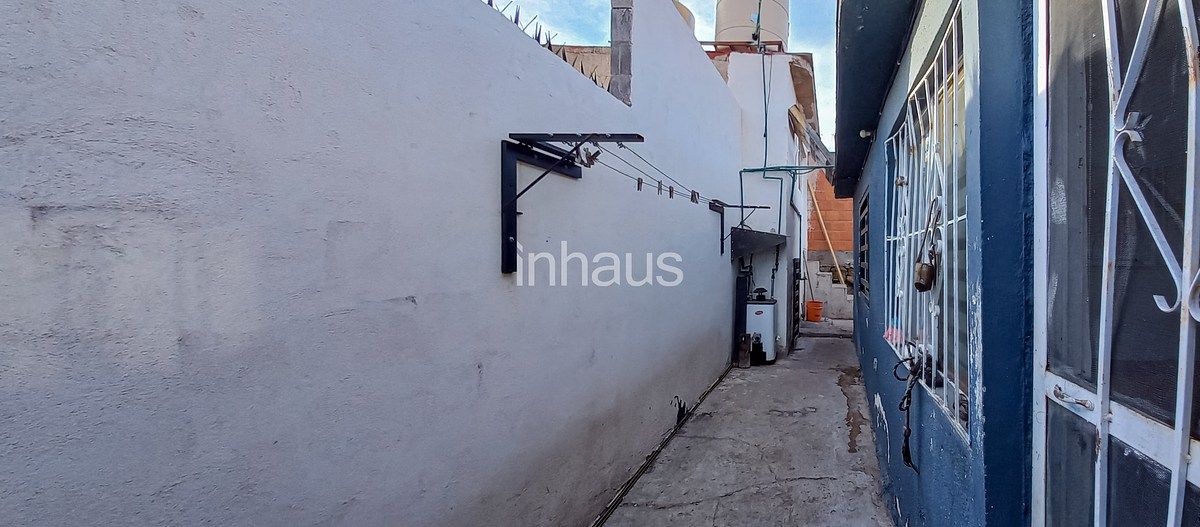 22 de 27: PASILLO DE SERVICIO