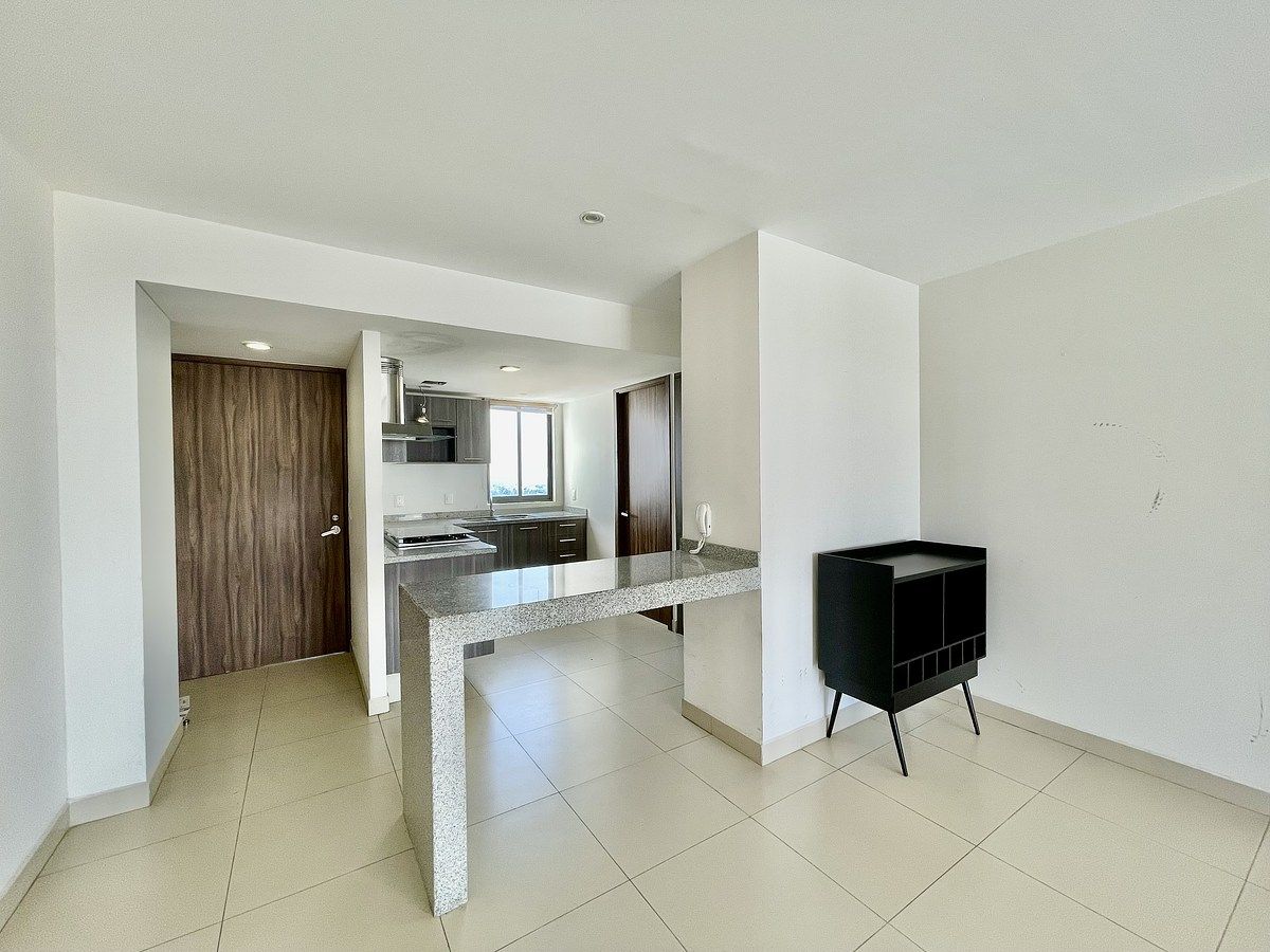 3 de 20: Departamento en renta en Torre Cibeles II Jardin Real Zapopa