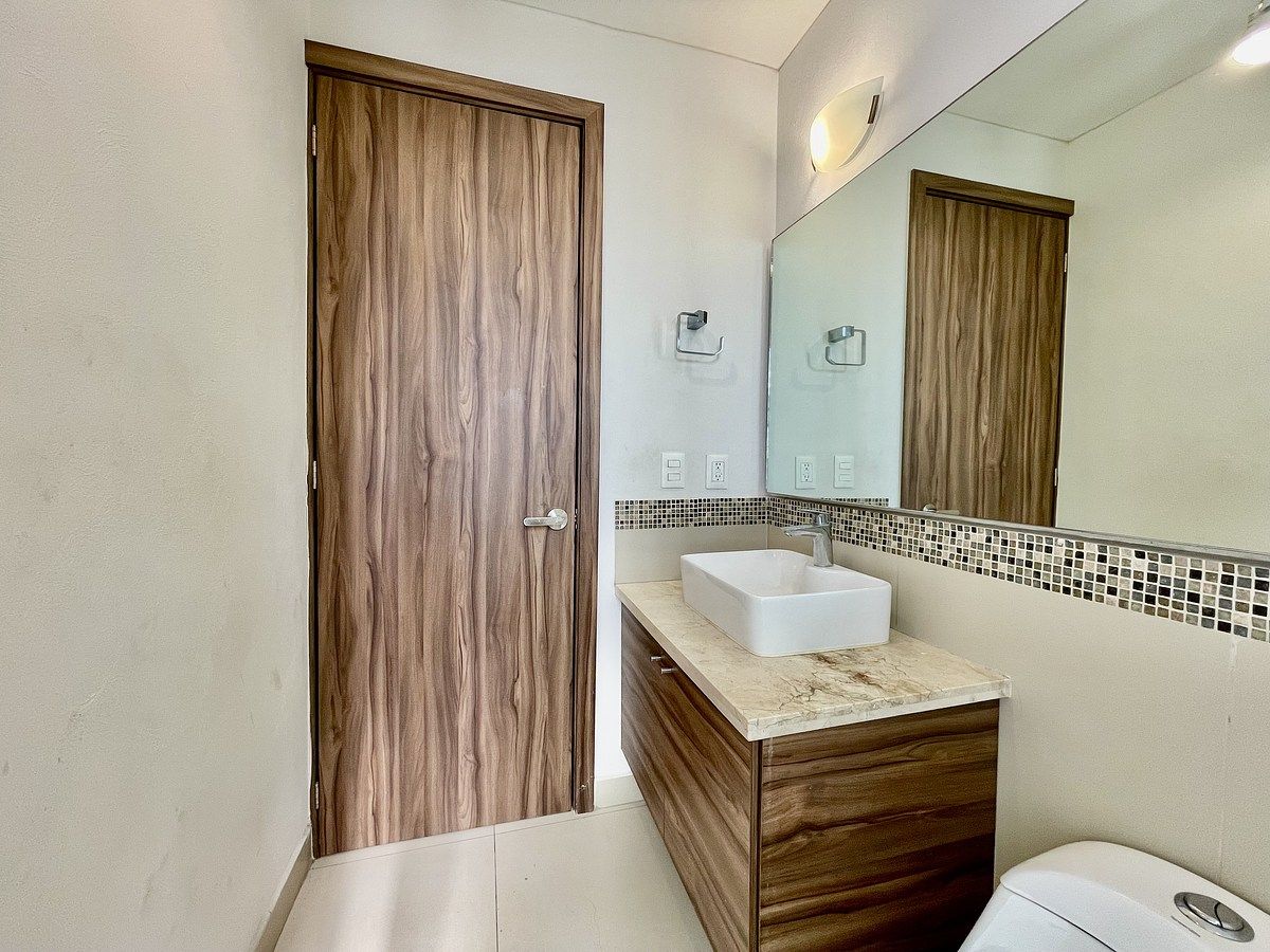 13 de 20: Departamento en renta en Torre Cibeles II Jardin Real Zapopa