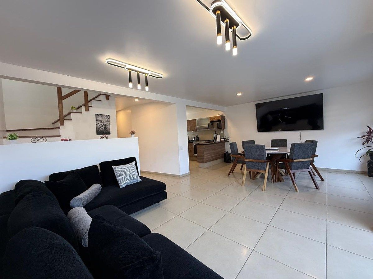 8 de 32: Sala - Comedor