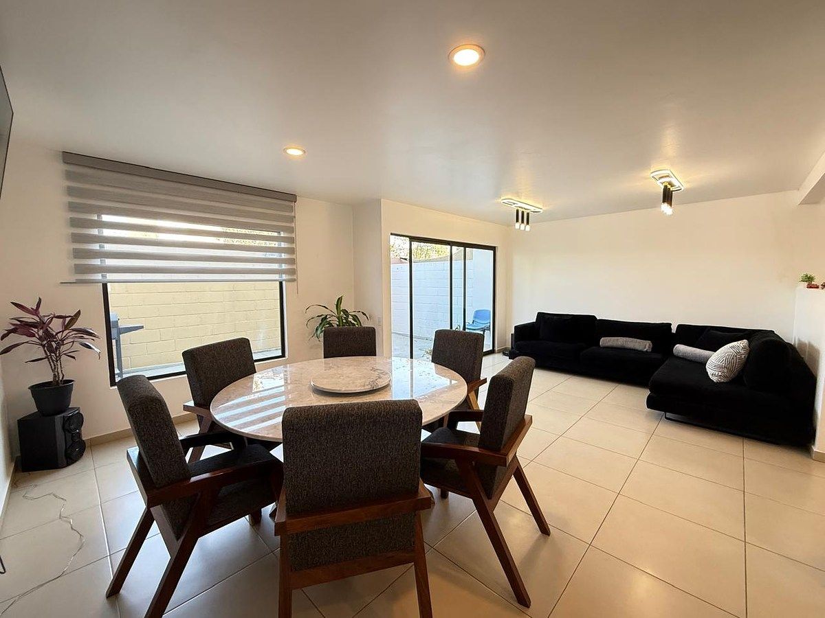 9 de 32: Sala - Comedor