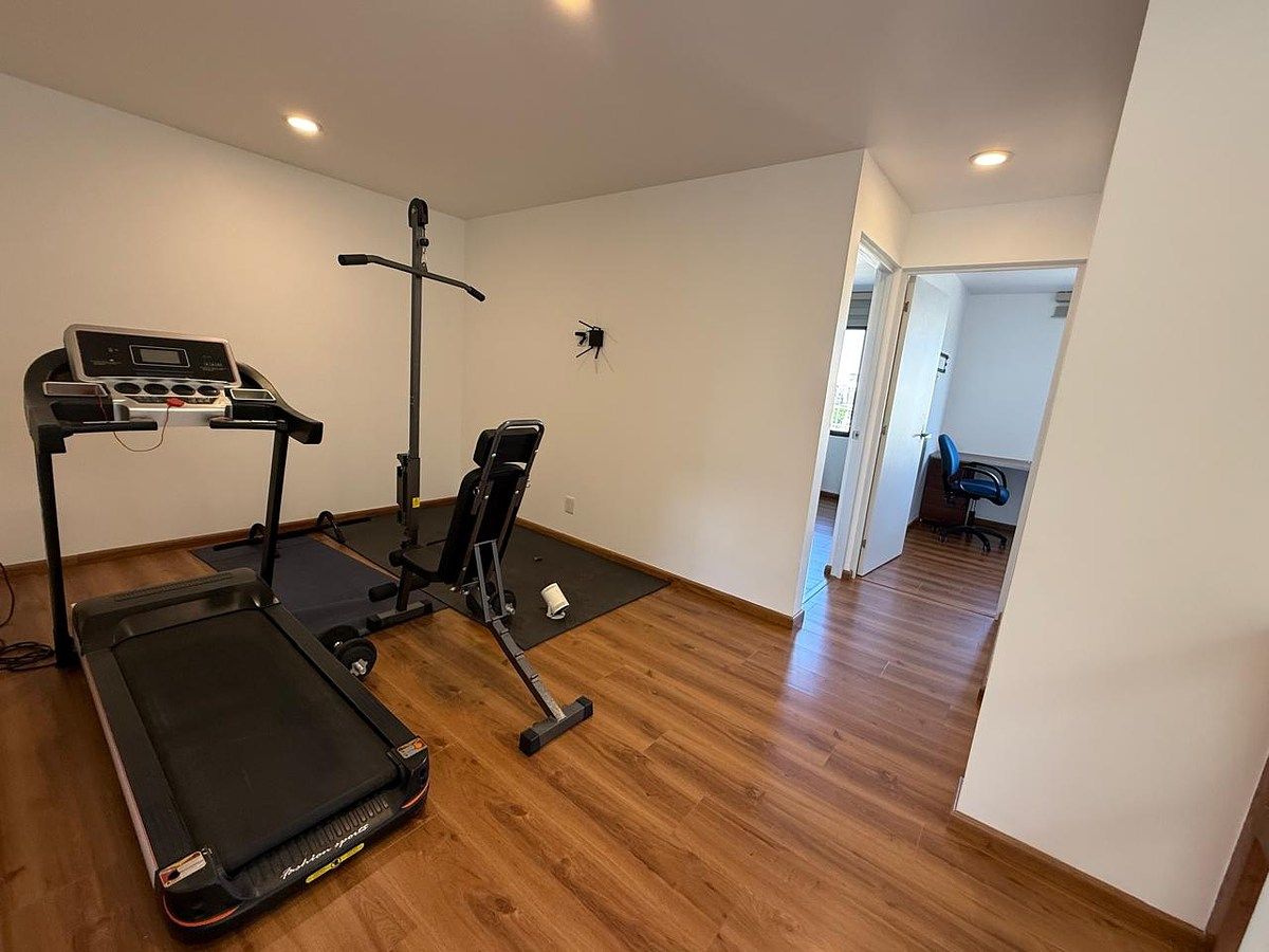 15 de 32: Family room